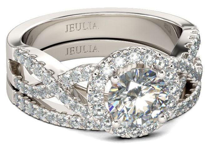 Cubic Zirconia Wedding Sets: The Handy Guide Before You Buy