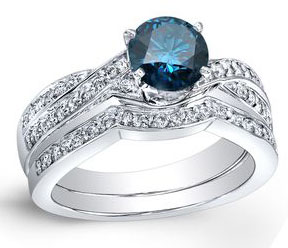 Blue Diamond Engagement Rings: The Handy Guide Before You Buy