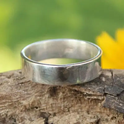 silver wedding band