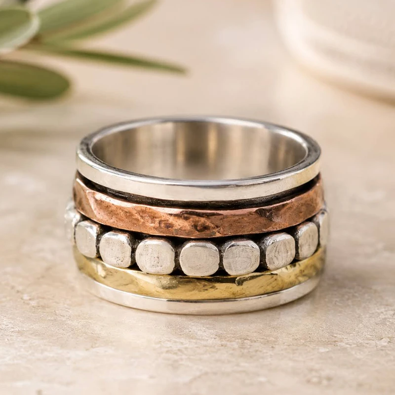 Novica Spinning Band 2026